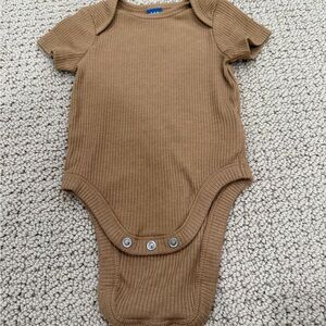 Old Navy Tan Ribbed Kids Bodysuit
